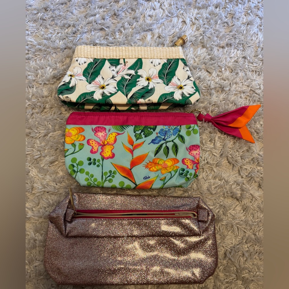 Set of 3 make up bags, Lancôme and Estée Lauder